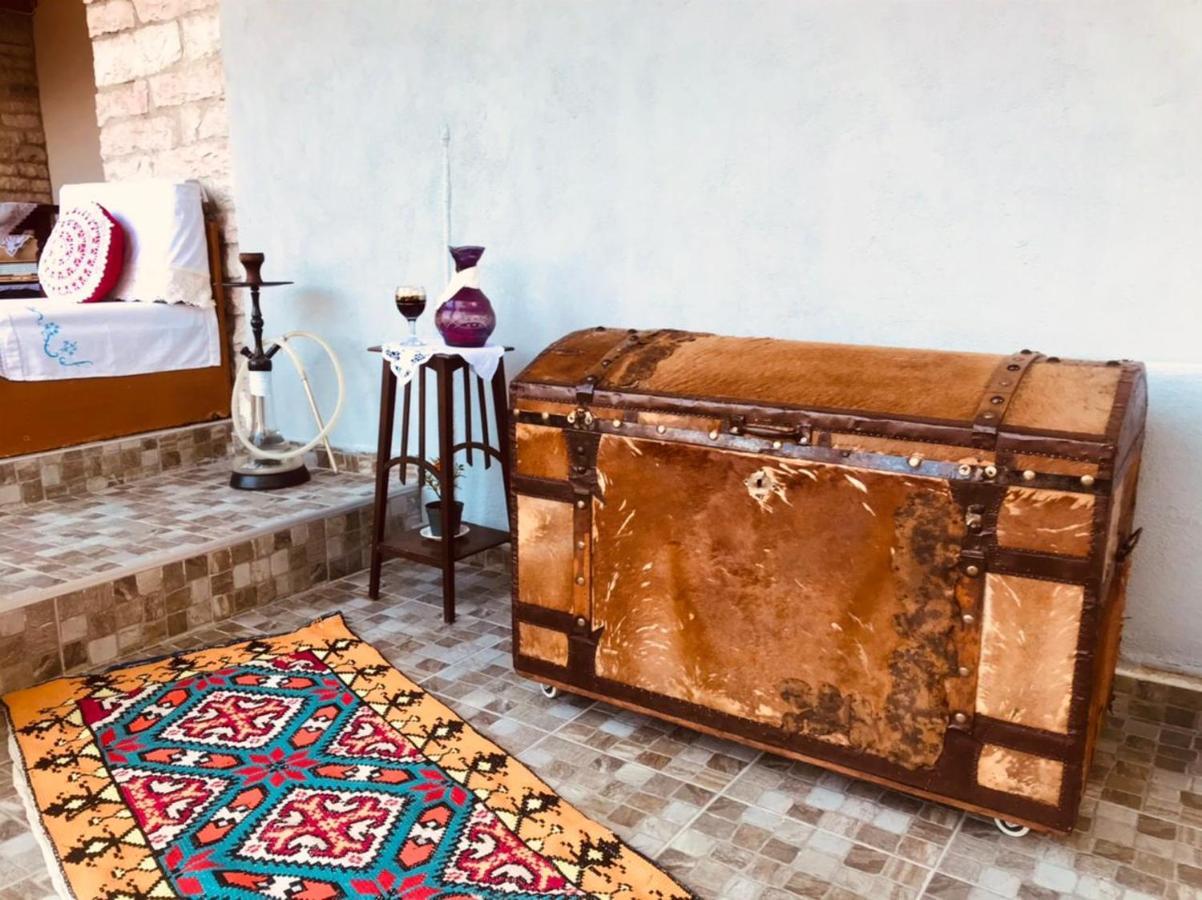 "Mani Guest House" Gjirokaster Ngoại thất bức ảnh