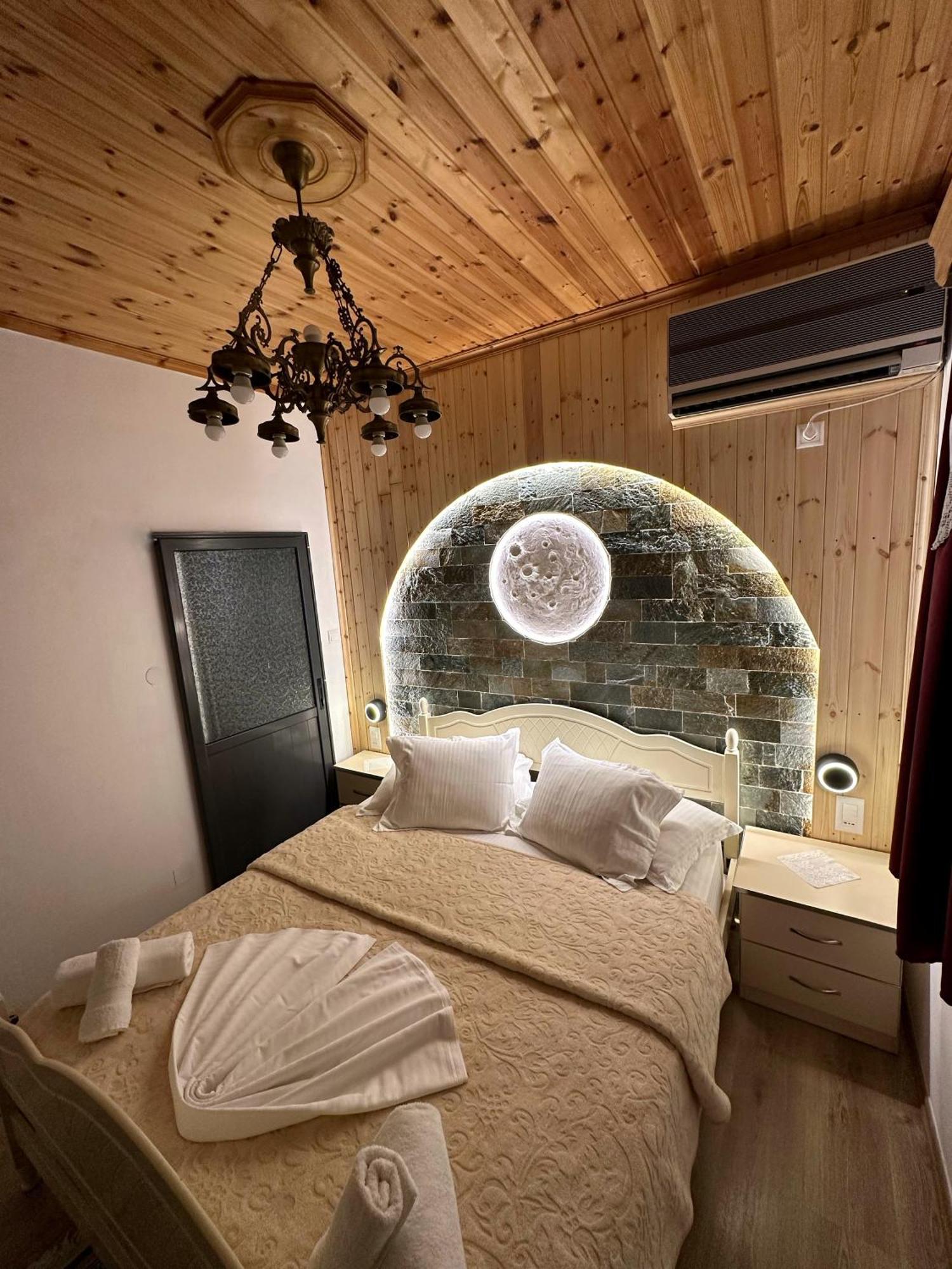 "Mani Guest House" Gjirokaster Ngoại thất bức ảnh